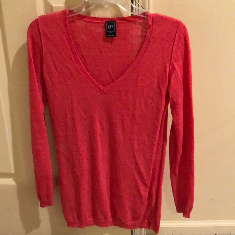Gap v-n class sweater
